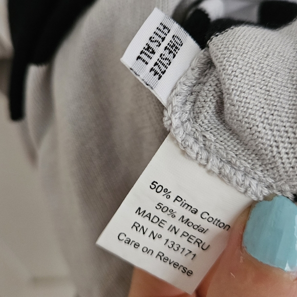 PLANET by Lauren G Assimetrical Sweater Top - one size fits most - Picture 3 of 9